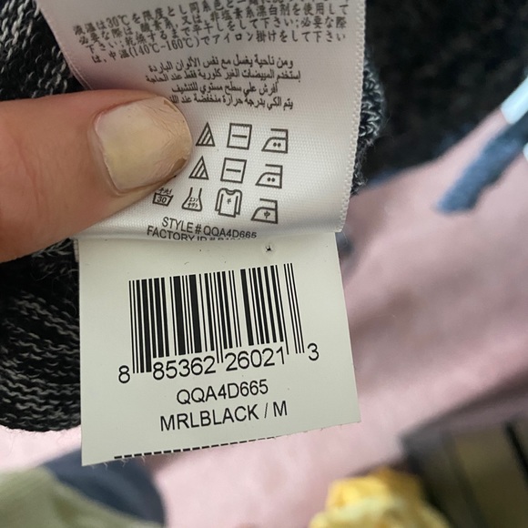 BCBG Distressed Cardigan - Picture 9 of 9